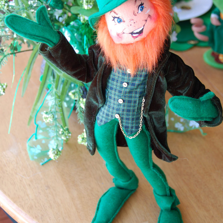 17" Leprechaun