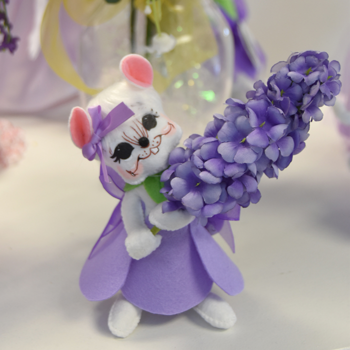 6 inch lilac mouse