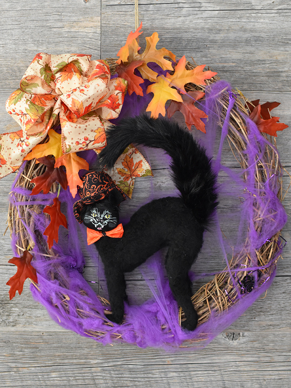 Annalee Halloween Wreath