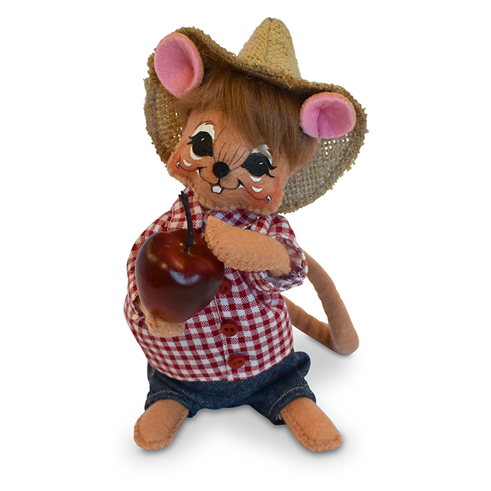 6 inch apple picking boy mouse