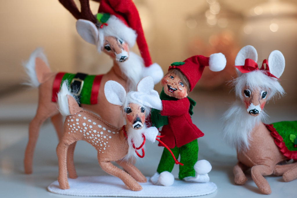 2020 Very Merry Elf and Fawn