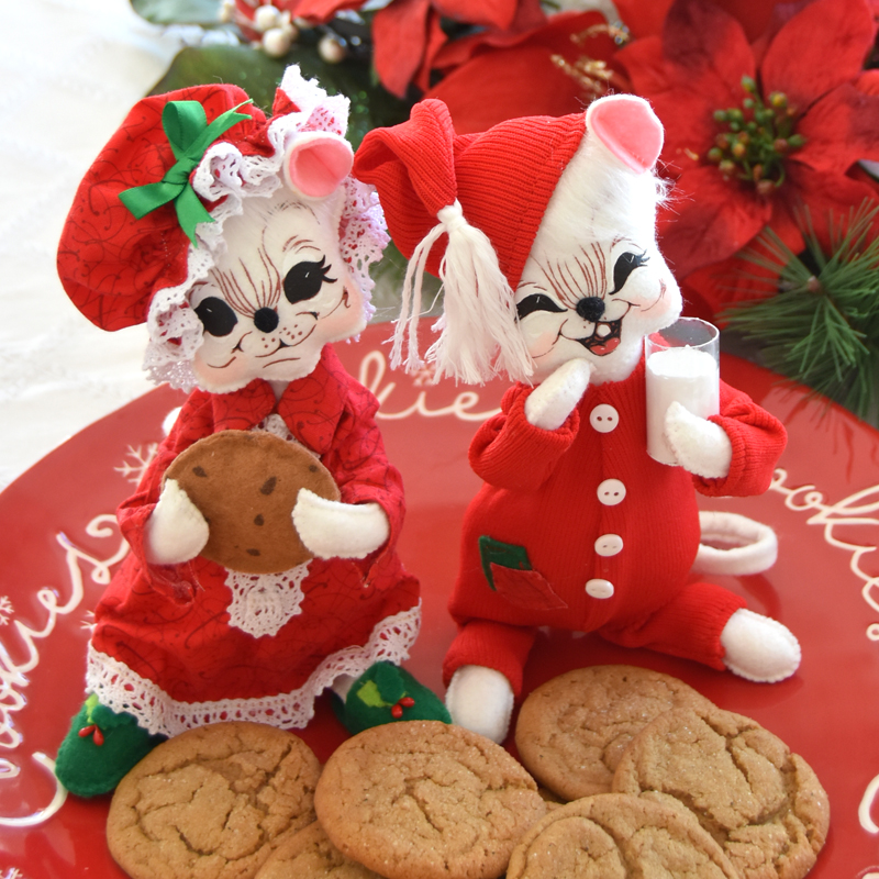 2020 8in Christmas Whimsy Mice-WEB