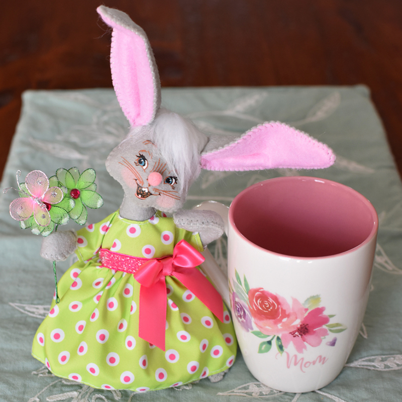 2021 Mother's Day mug with 6in bunny-web1