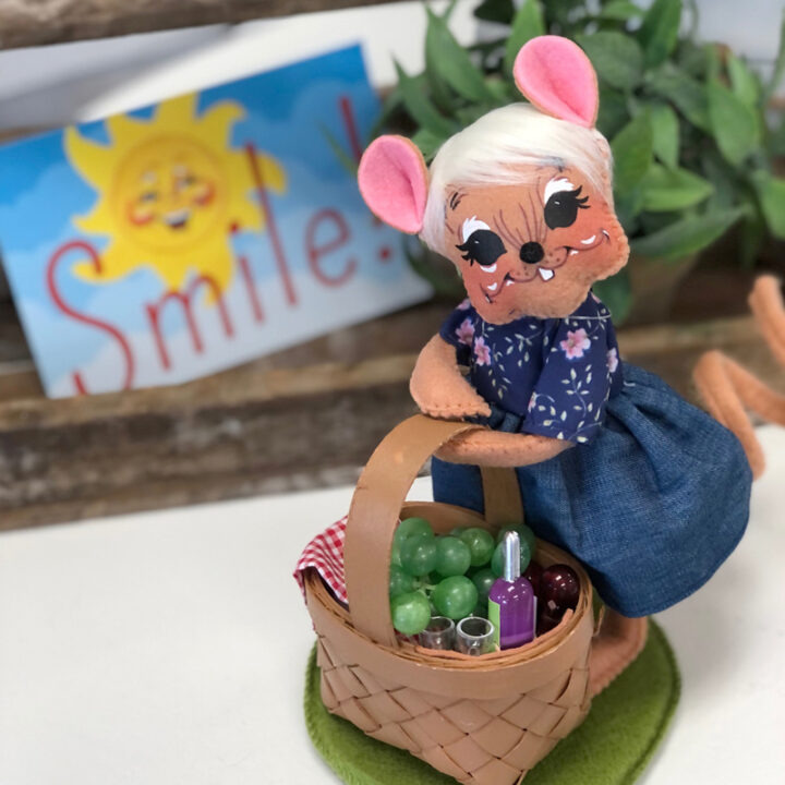 2021 Send a Smile - 6in Picnic Mouse
