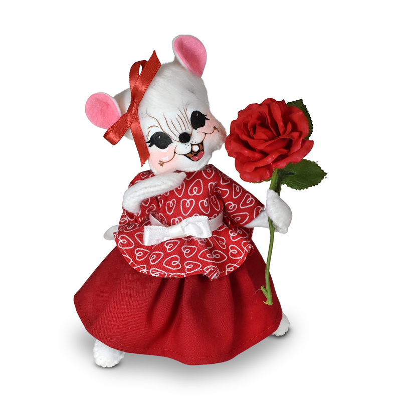 110722 6in Valentine Girl Mouse