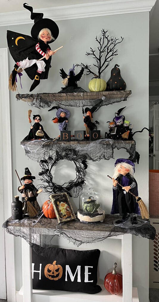 Witches Halloween Decor