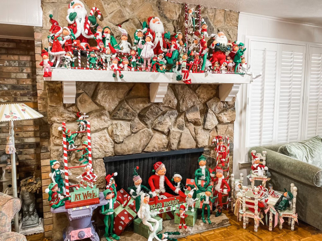 Holiday Photo Contest Winner Best Mantle