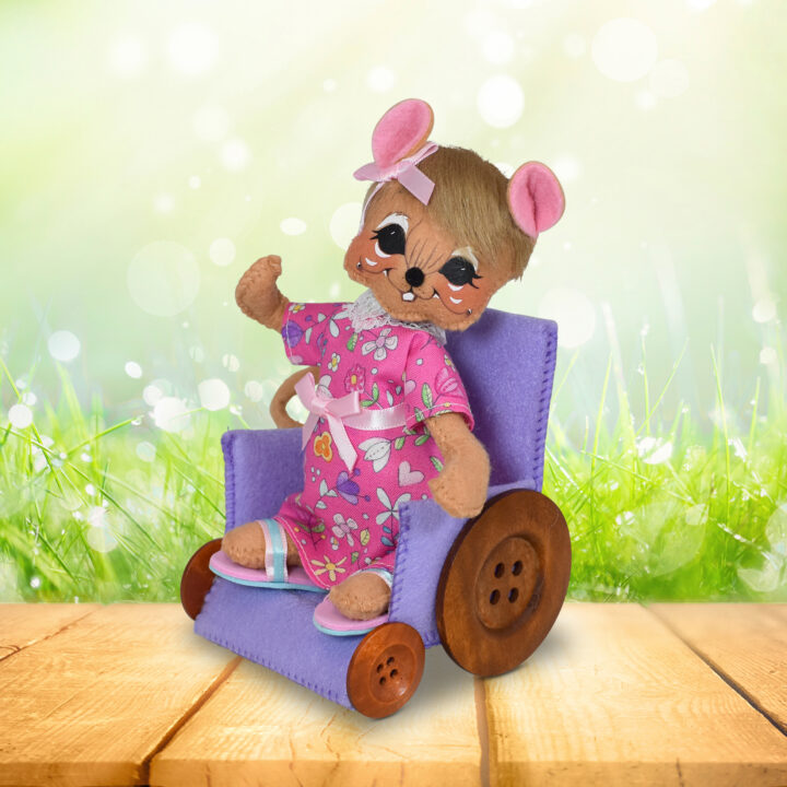 841022 6in Wheely Awesome Girl Mouse1-WEB1