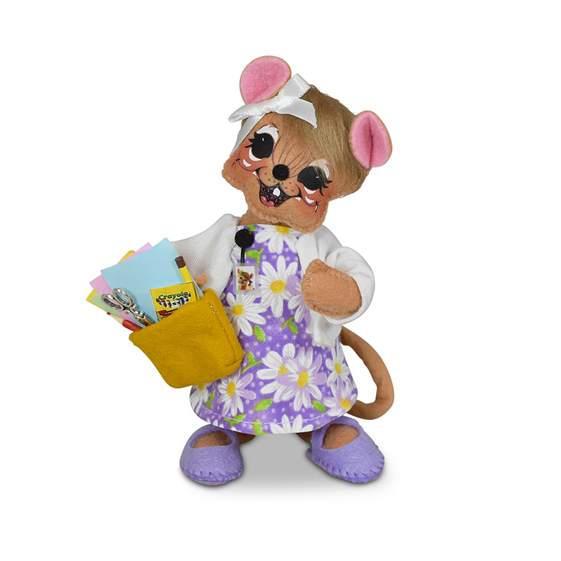 841122 6in Child Life Specialist Mouse-WEB