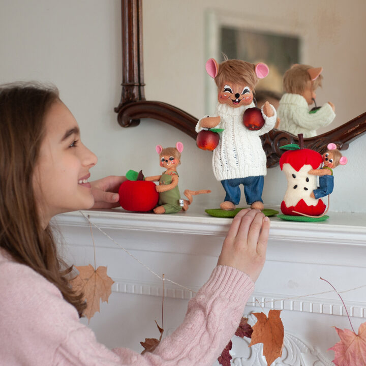 2023 Apple Orchard Friends Annalee Dolls