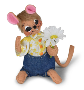 Review of Boy Mouse with Daisy