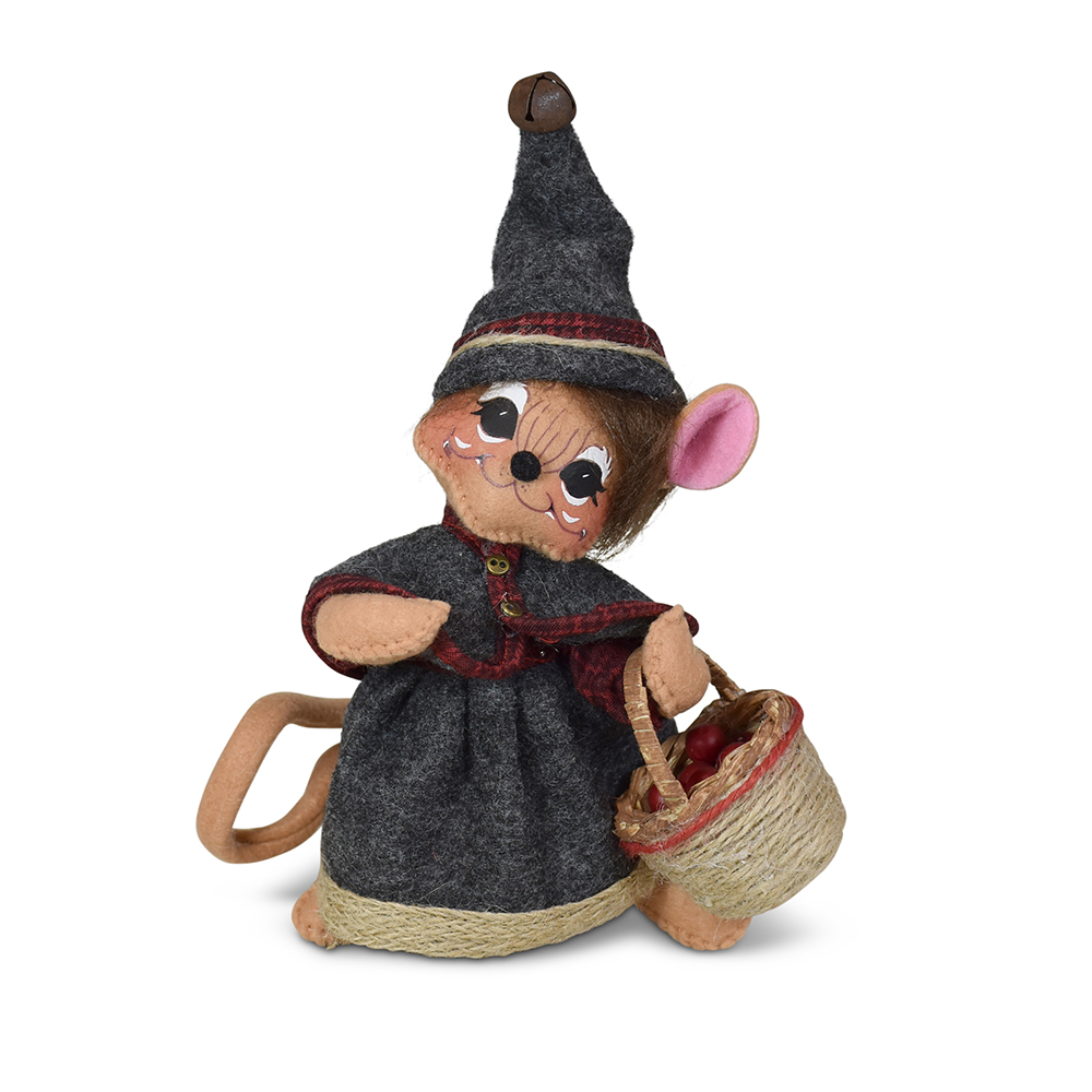 611224 6in Plaid and Pine Girl Mouse