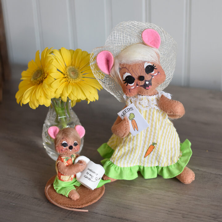 6in Easter Bunny Kid - Annalee Dolls