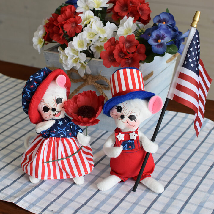 2024 6in Stars & Stripes Mouse Couple-WEB