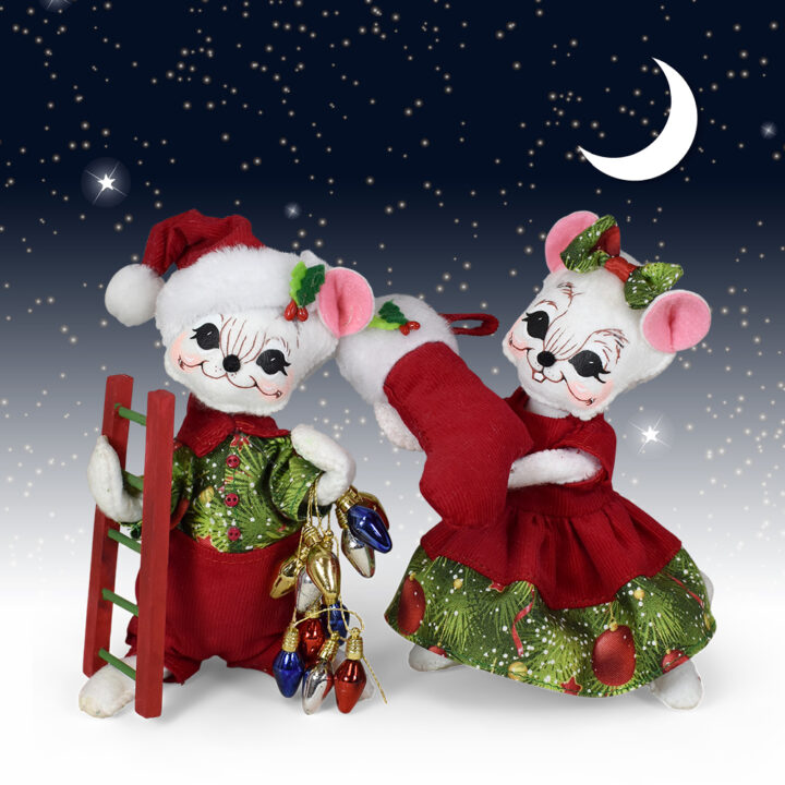 2024 Midnight Madness-6in Yuletide Mouse Couple