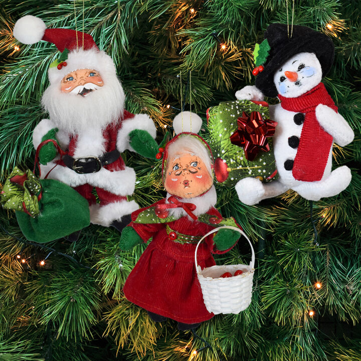 2024 Yuletide Ornament Set