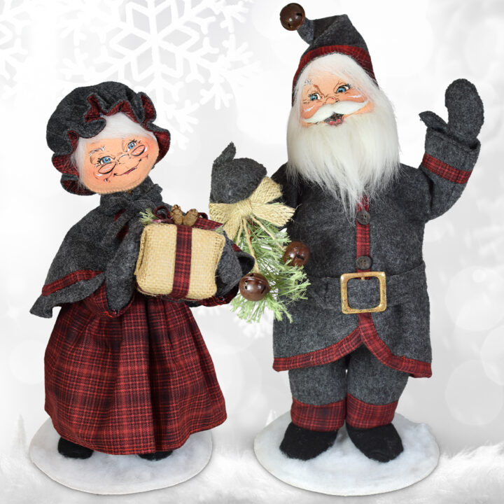 HohoBOGO 15in Plaid & Pine Santa Set