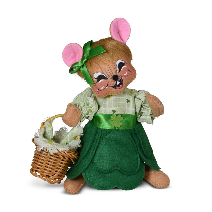 160526 6in St. Pats Girl Mouse