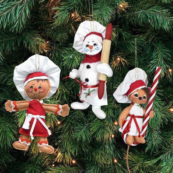2025 Candy Cane Lane Ornament Set