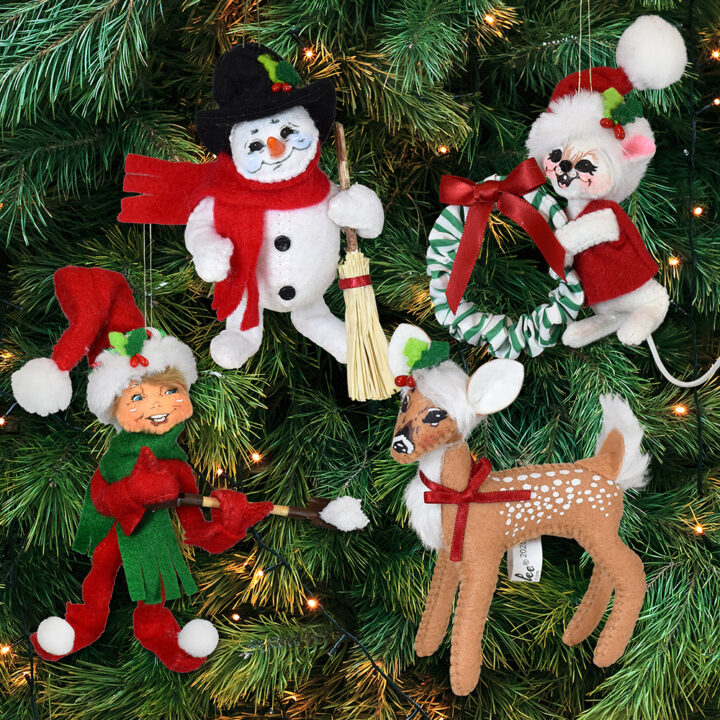 2025 Snowy Day Ornament Set