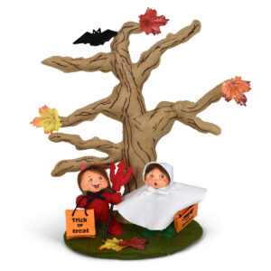 870226 10in Spooky Sidekicks - Tier 3