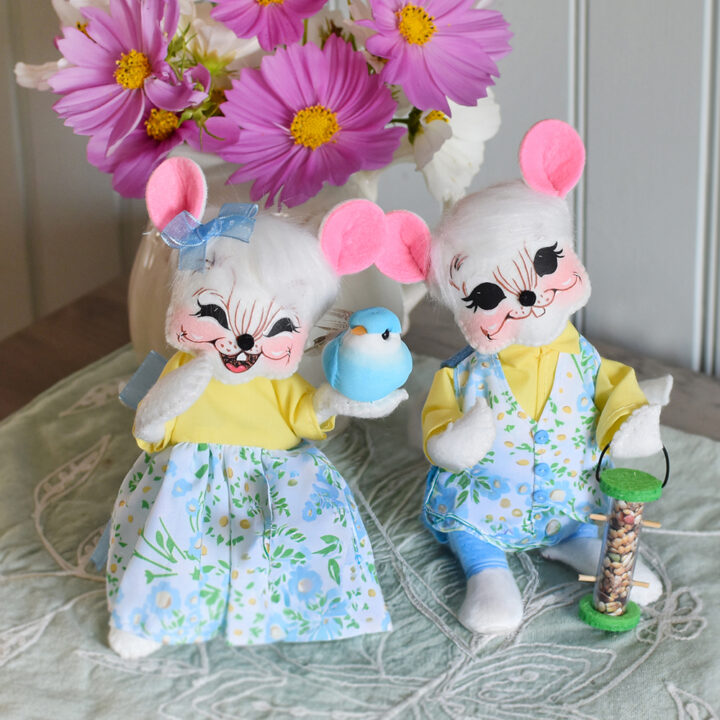 2025 6in Spring Mouse Couple