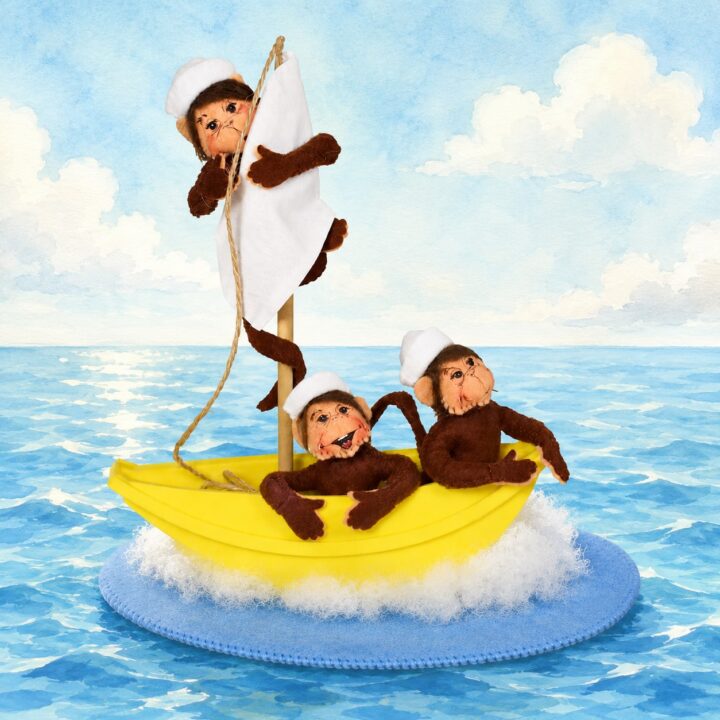 911926 8in The Banana Boat-Exclusive Design