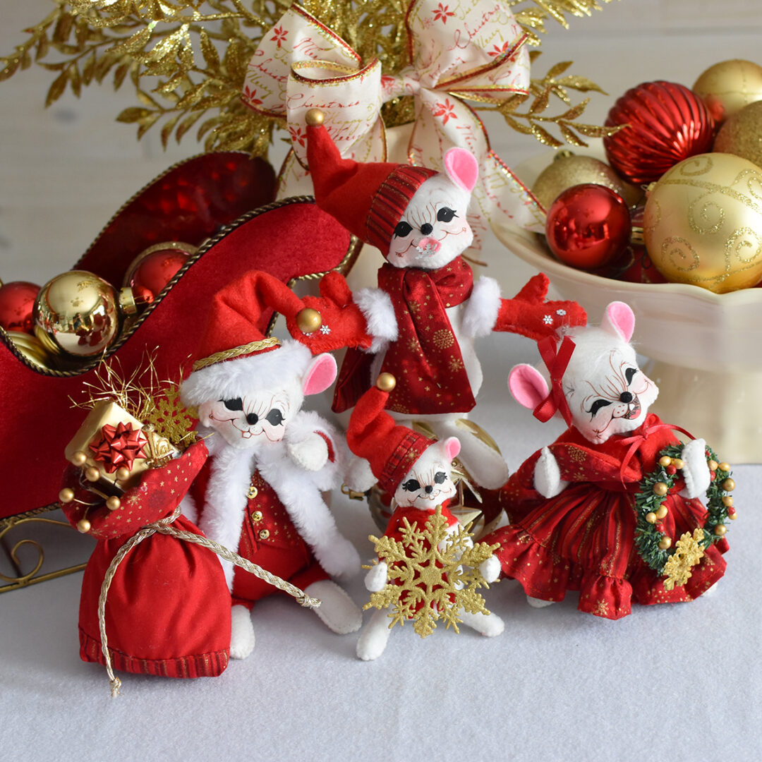 2026 Crimson & Gold Mouse Group-WEB