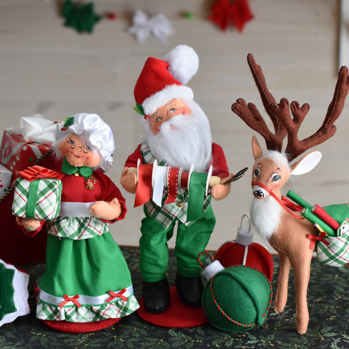 2026 Wrapped with Love Santa Mrs Deer Set-WEB