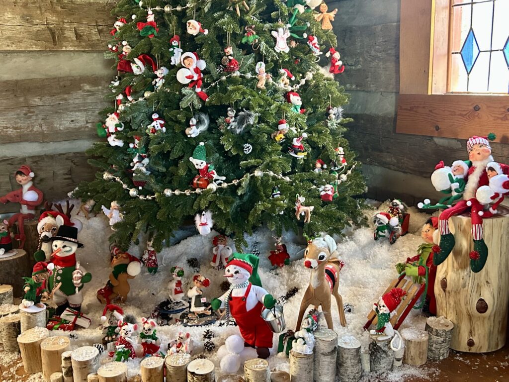 Mick Foley's Annalee Christmas Cabin